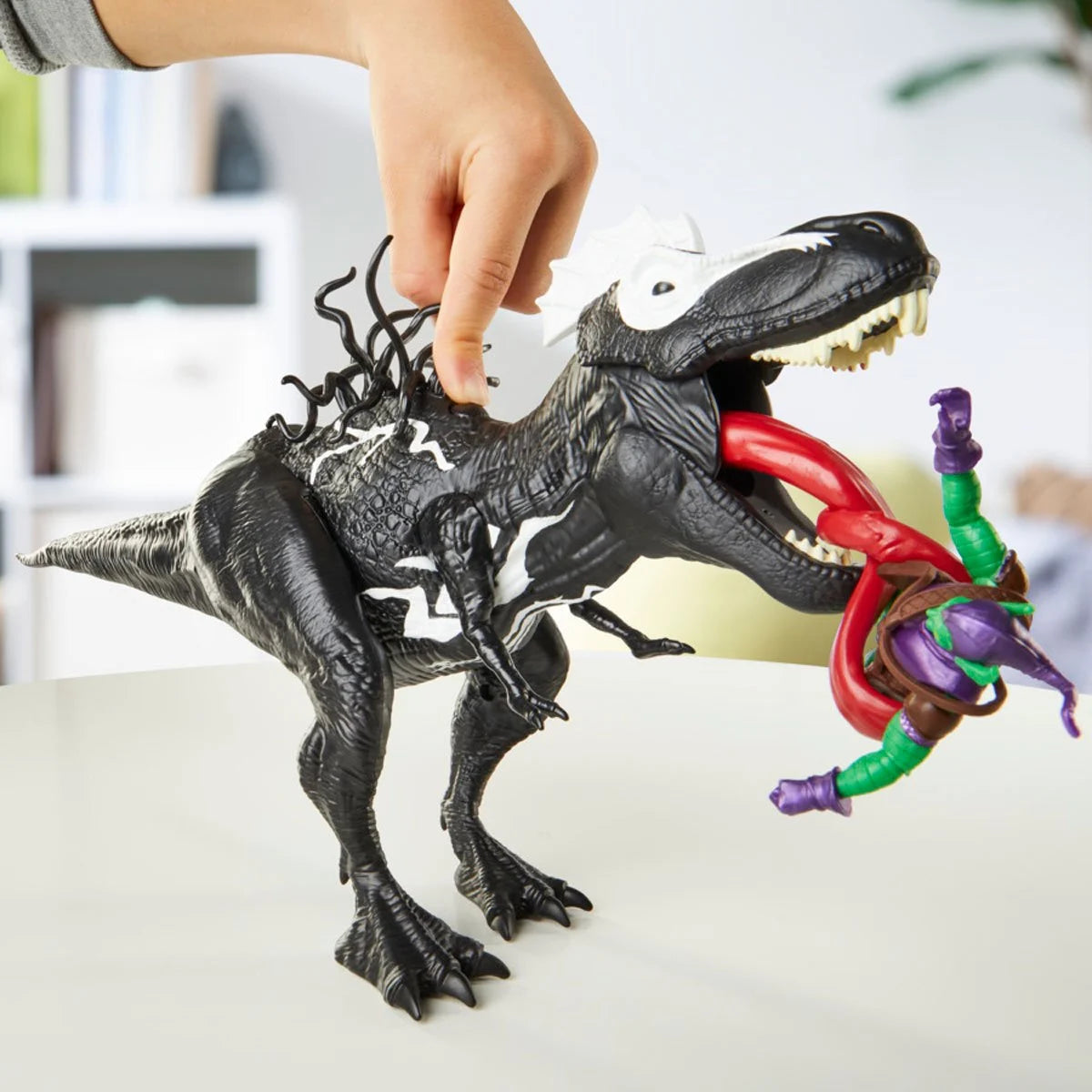 *Backorder* Marvel Spider-Man Epic World of Action VenomVersus Venomsaurus Rex 16-Inch Figure | Grade A